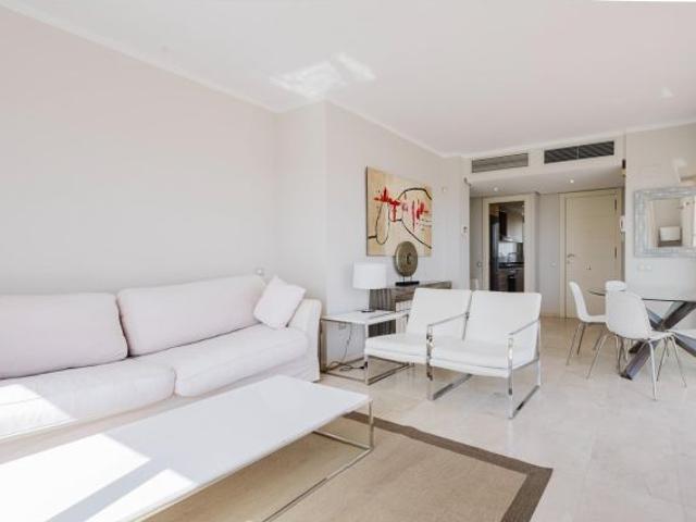 Ático exclusivo con gran terraza y vistas al mar