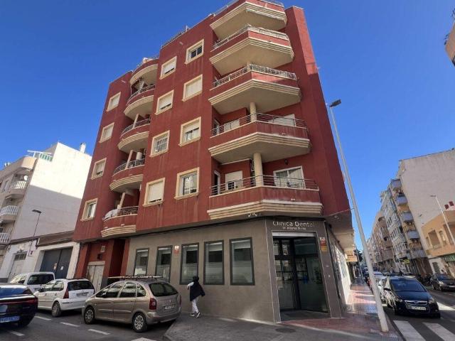 ATICO EXCLUSIVO CON VISTAS AL MAR EN TORREVIEJA
