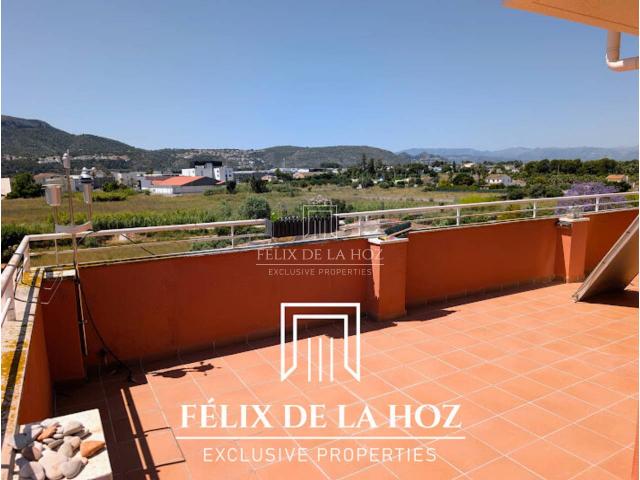 ✨ ÁTICO EXCLUSIVO EN DÉNIA CON VISTAS DESPEJADAS AL SUR Y VISTAS AL MAR, DONDE CADA DESPERTAR ES UN PRIVILEGIO