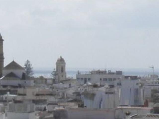 Atico gran terraza y vistas al mar