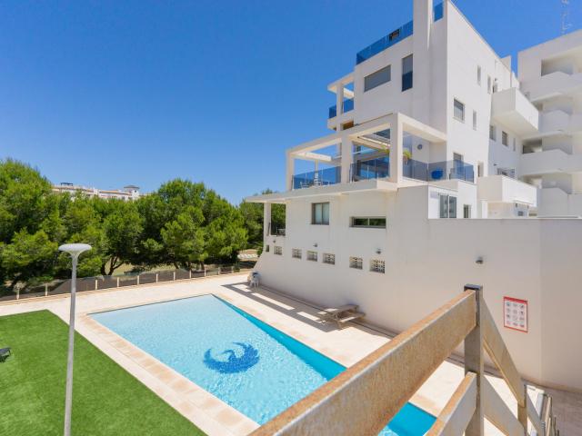 Ático moderno y lujoso con vistas panorámicas al mar en La Zenia
