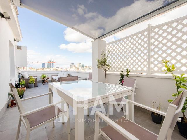 Espectacular Ático Loft Reformado con Gran Terraza y Vistas 270° Tetuán