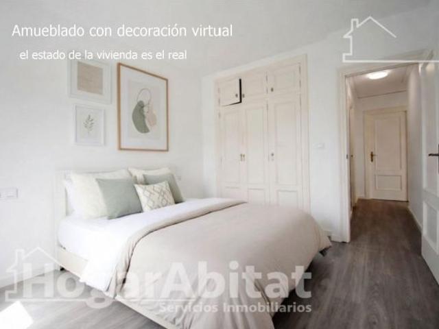 ÁTICO REFORMADO CON TERRAZA Y VISTAS DESPEJADAS AL MONTGÓ