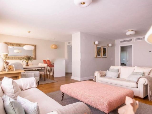 Ático reformado de 272 m² en El Porvenir con terraza, garaje, trastero y ubicación privilegiada