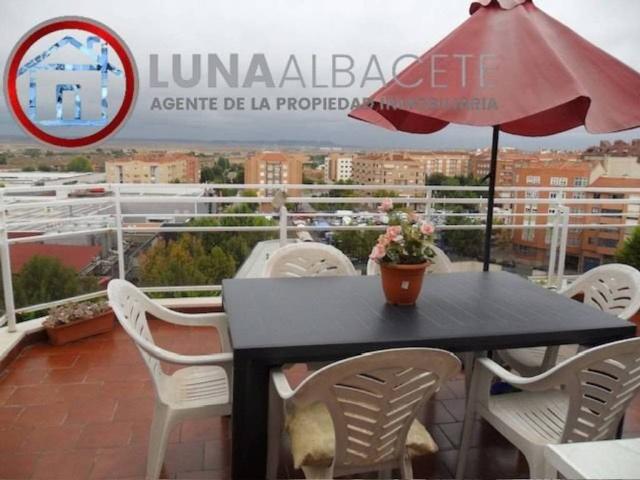 Ático/Buhardilla en Alquiler en Albacete