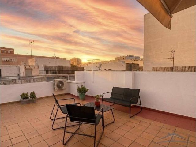 Ático/Buhardilla en Alquiler en Almería