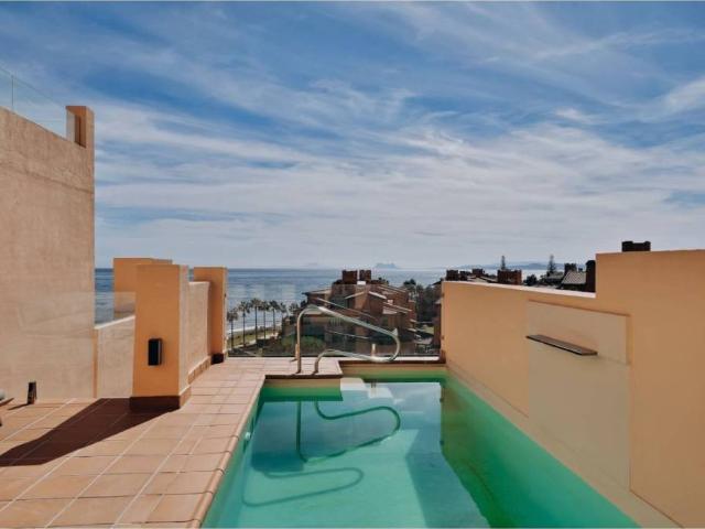 Ático/Buhardilla en Alquiler en Estepona