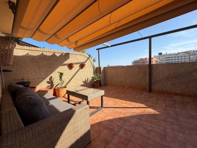 Ático/Buhardilla en Alquiler en València