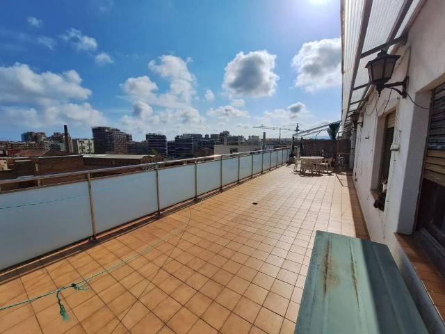 Ático/Buhardilla en Venta en Barcelona