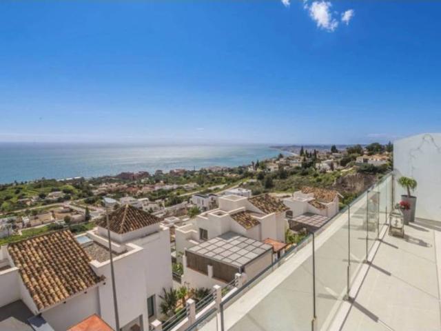 Ático/Buhardilla en Venta en Benalmádena