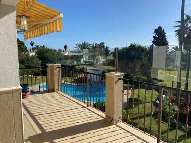 Ático/Buhardilla en Venta en Estepona