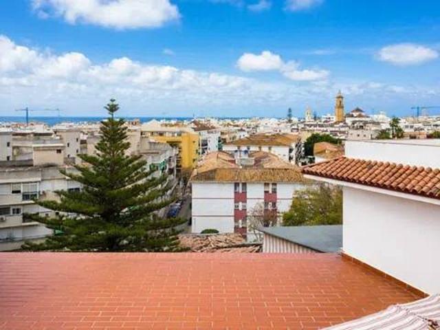Ático/Buhardilla en Venta en Estepona