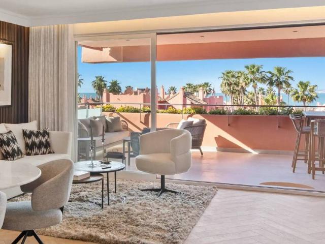 Ático/Buhardilla en Venta en Estepona