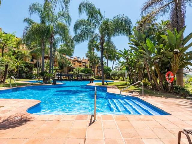 Ático/Buhardilla en Venta en Estepona