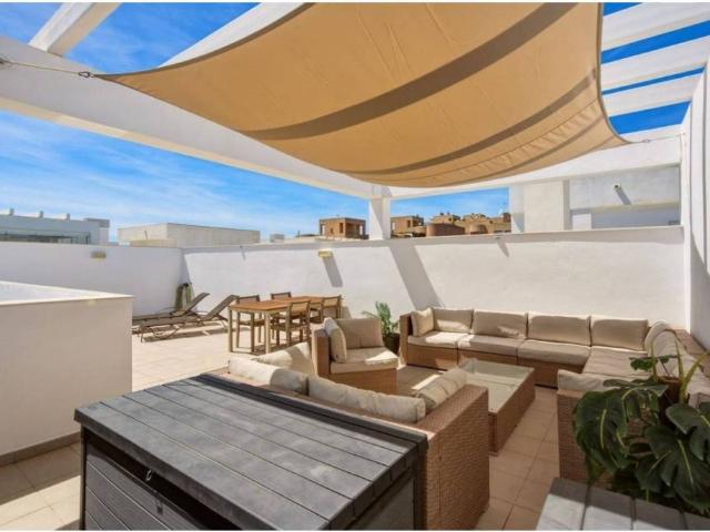 Ático/Buhardilla en Venta en Estepona