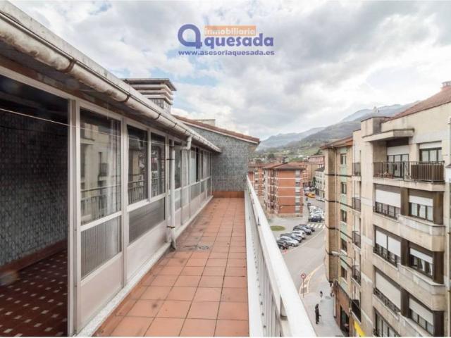 Ático/Buhardilla en Venta en Lena