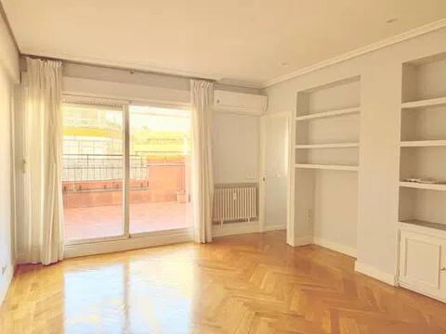 Ático/Buhardilla en Venta en Madrid