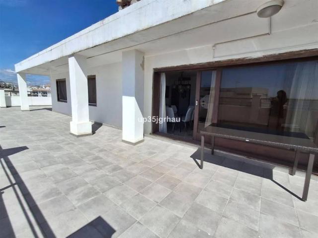 Ático/Buhardilla en Venta en Estepona
