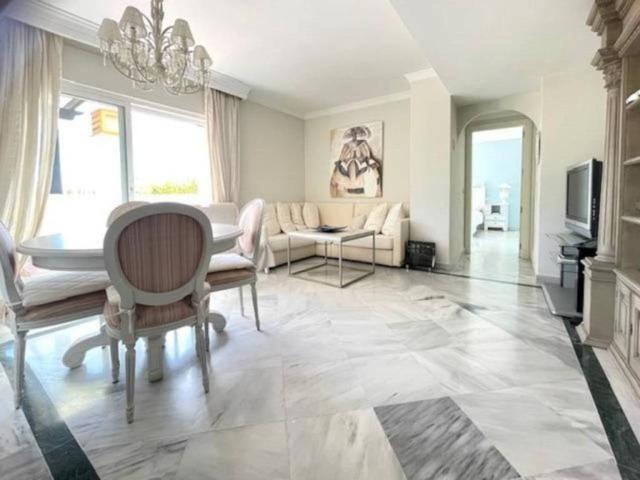 Ático/Buhardilla en Venta en Marbella