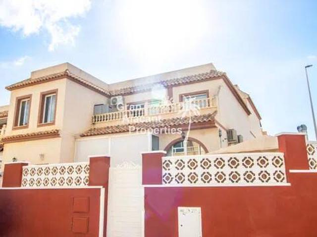 Ático/Buhardilla en Venta en Santa Pola