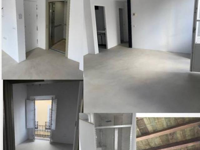 Ático/Buhardilla en Venta en Sevilla
