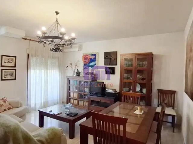 Ático/Buhardilla en Venta en Valdepeñas