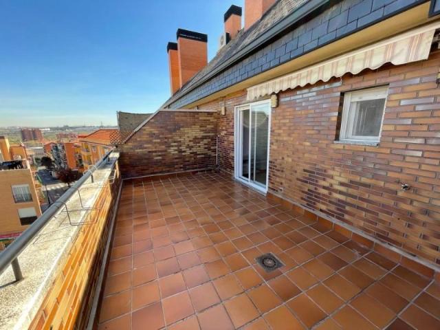 Aticos en alquiler en Madrid, Villaverde