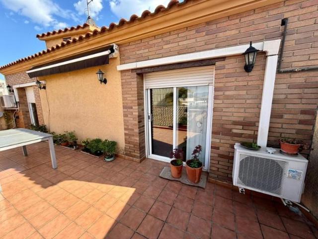 Aticos en venta en Bellvei, Cataluña