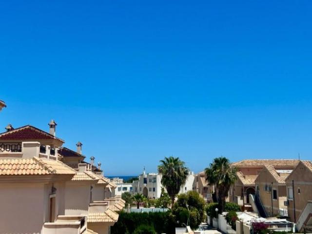 Aticos en venta en Orihuela Costa, La Regia