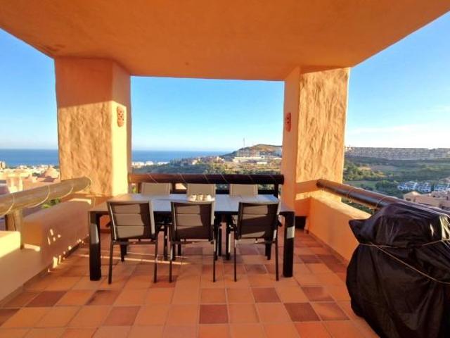 Aticos en venta en San Luis de Sabinillas, Residencial duquesa