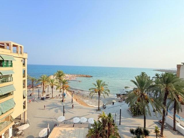 Aticos en venta en Torrevieja, Paseo maritimo