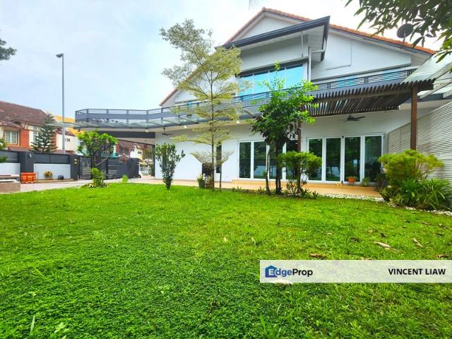 Atilia, Ara Damansara