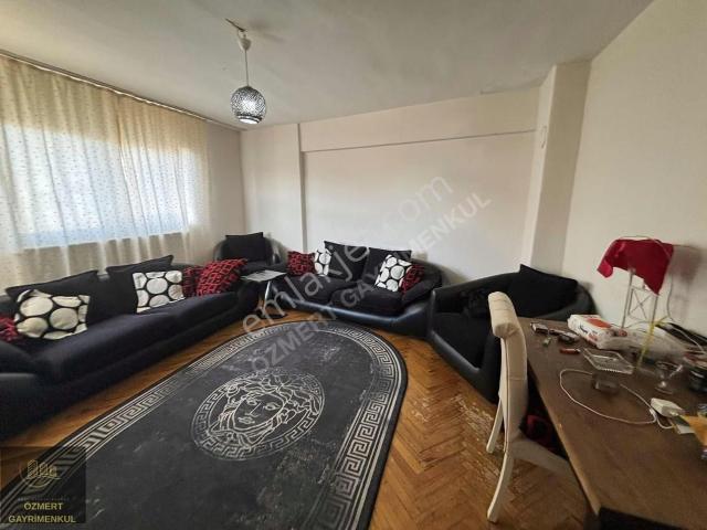Atilla Mahallesinde 3+1 Geniş Doğalgazlı Satılık Daire