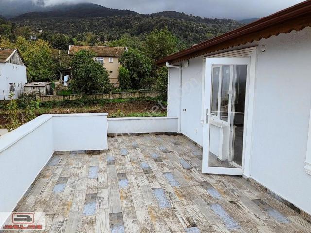 Atlas Emlak Kartepe Balaban Köyü Satılık Triplex Villa