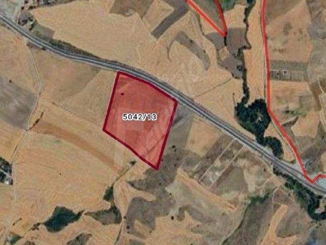 ATLAS'DAN BEYNAM'DA 500 M2 HİSSE TAPULU TARLA ANAYOLA BİTİŞİK ARAÇ TAKASINA UYGUN