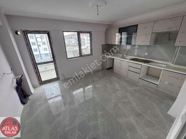 Atlas'tan Yeşiltepe Mh 3+1 Arakat/ Ebeveyn/iskan/geniş Daire