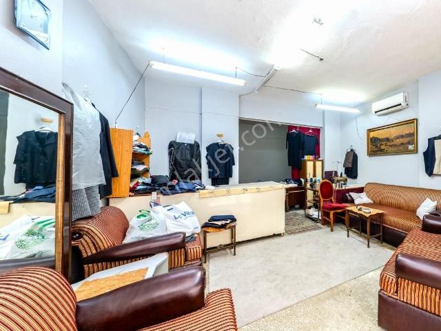 Atlas'tan Kat Eksiği Olan Binada Yatırımlık 40m2 Kiracılı İşyeri