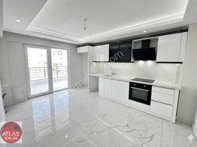 Atlas'tan Sıfıryapı Öncephe Genişbalkon Ortakat 3+1