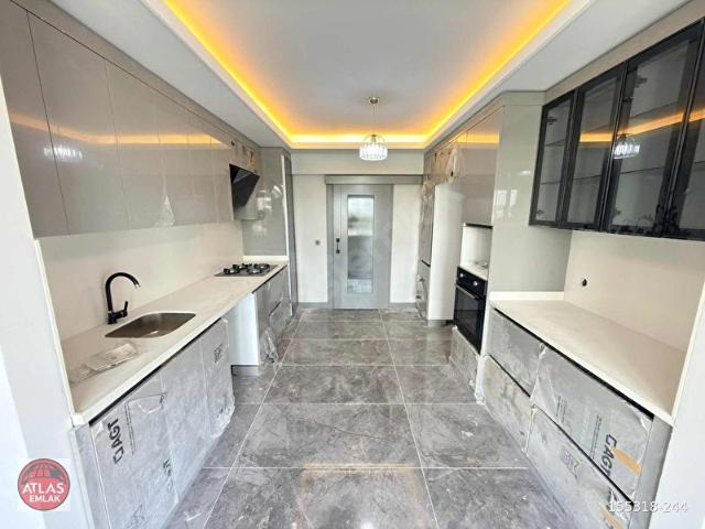 ATLAS'TAN SİTE İÇERİSİNDE ORTAKAT ÇİFT ASANSÖR GENİŞBALKON