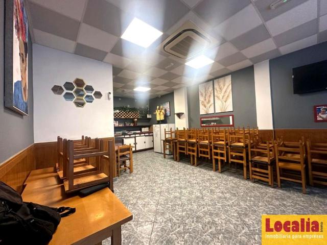 Atractivo bar restaurante con licencia, Torrelavega