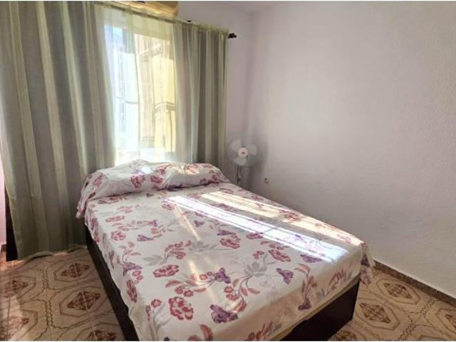 ¡Atractivo bungalow en esquina en Nueva Torrevieja – Ideal para inversores!