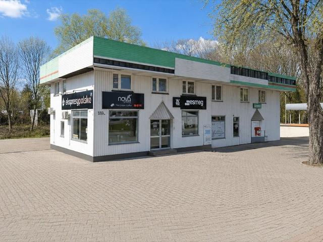 Atrakcyjny lokal użytkowy 330 m2 z pokojami hotelowymi