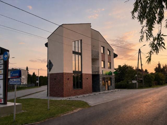 Lokal użytkowy 300 m² z dwoma wejściami polecam
