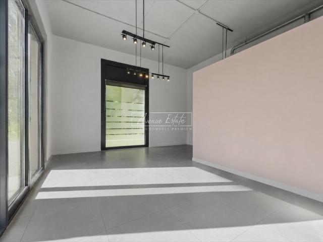 Atrakcyjny lokal 95 m² na Mokotowie, gotowy do działalności