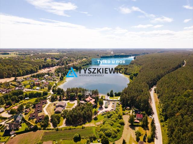 Atrakcyjna działka 2100 m² z mediami, las i jeziora w pobliżu