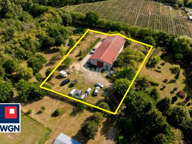 Atrakcyjna hala magazynowa 280 m² z bramą pod tira