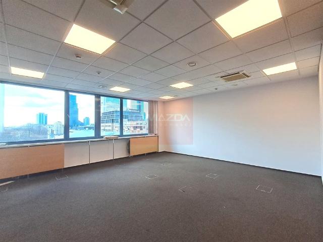 Polecam atrakcyjne biuro 262 m² w centrum Warszawy z parkingiem