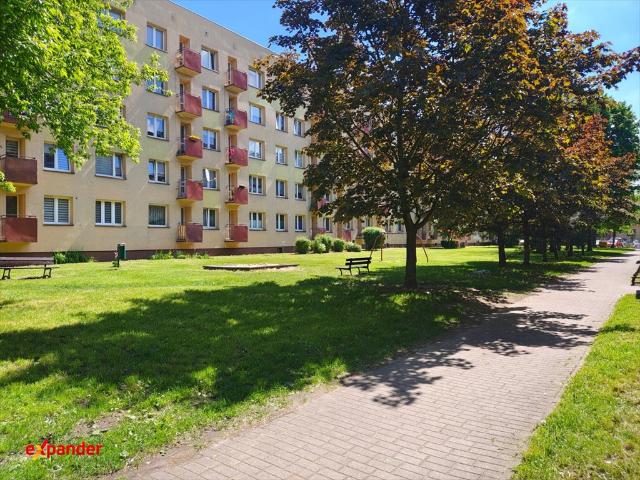 Atrakcyjne 2 pokojowe mieszkanie z balkonem i piwnicą