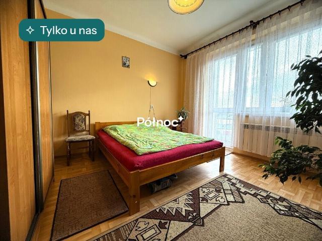 Atrakcyjne 2 pokojowe mieszkanie z garażem w Radomsku