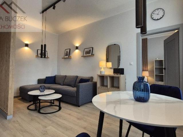 2 pokojowe mieszkanie po remoncie, centrum Wrocławia zapraszam